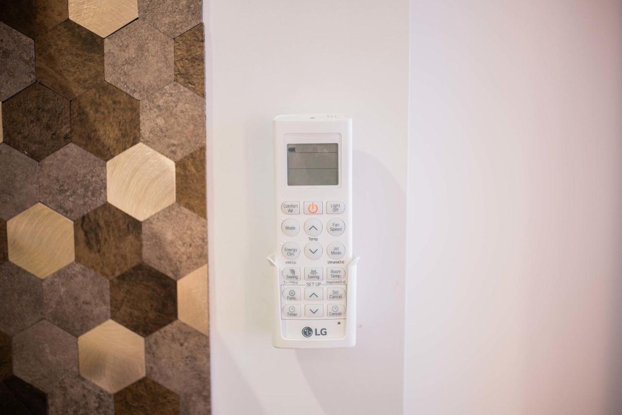 Luxurious 35M2 Designer Studio - R51A Eindhoven Luaran gambar