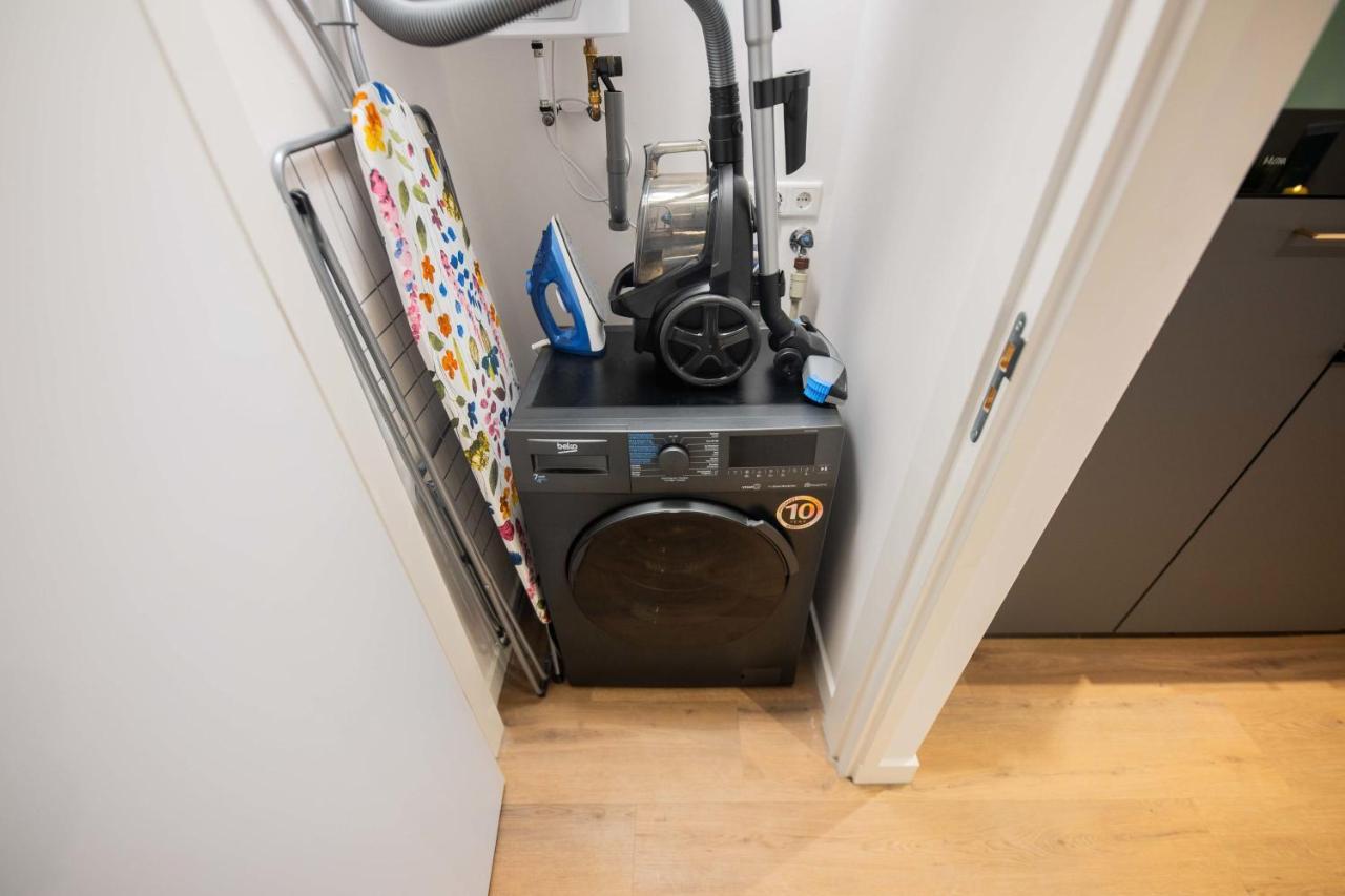 Luxurious 35M2 Designer Studio - R51A Eindhoven Luaran gambar